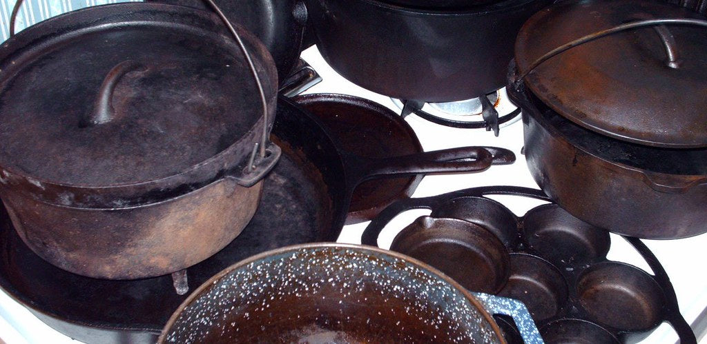 cast iron skillet kitchen