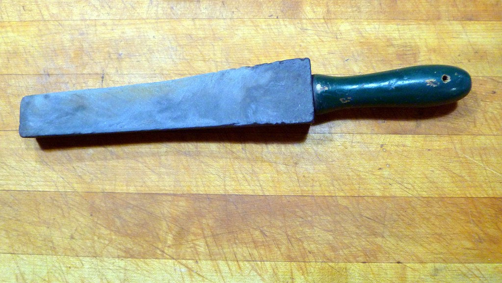 knife sharpener kitchen