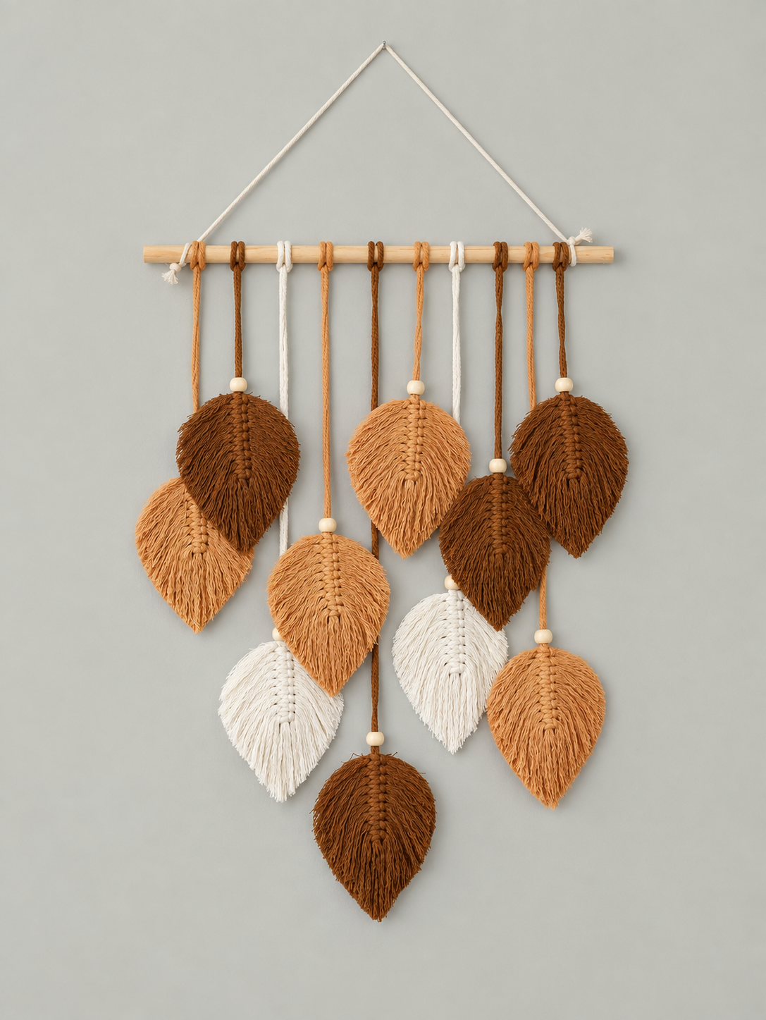 Supplier macro of the brown and cream leaves, macrame leaf dowel in two designs, 75 to 96 cm