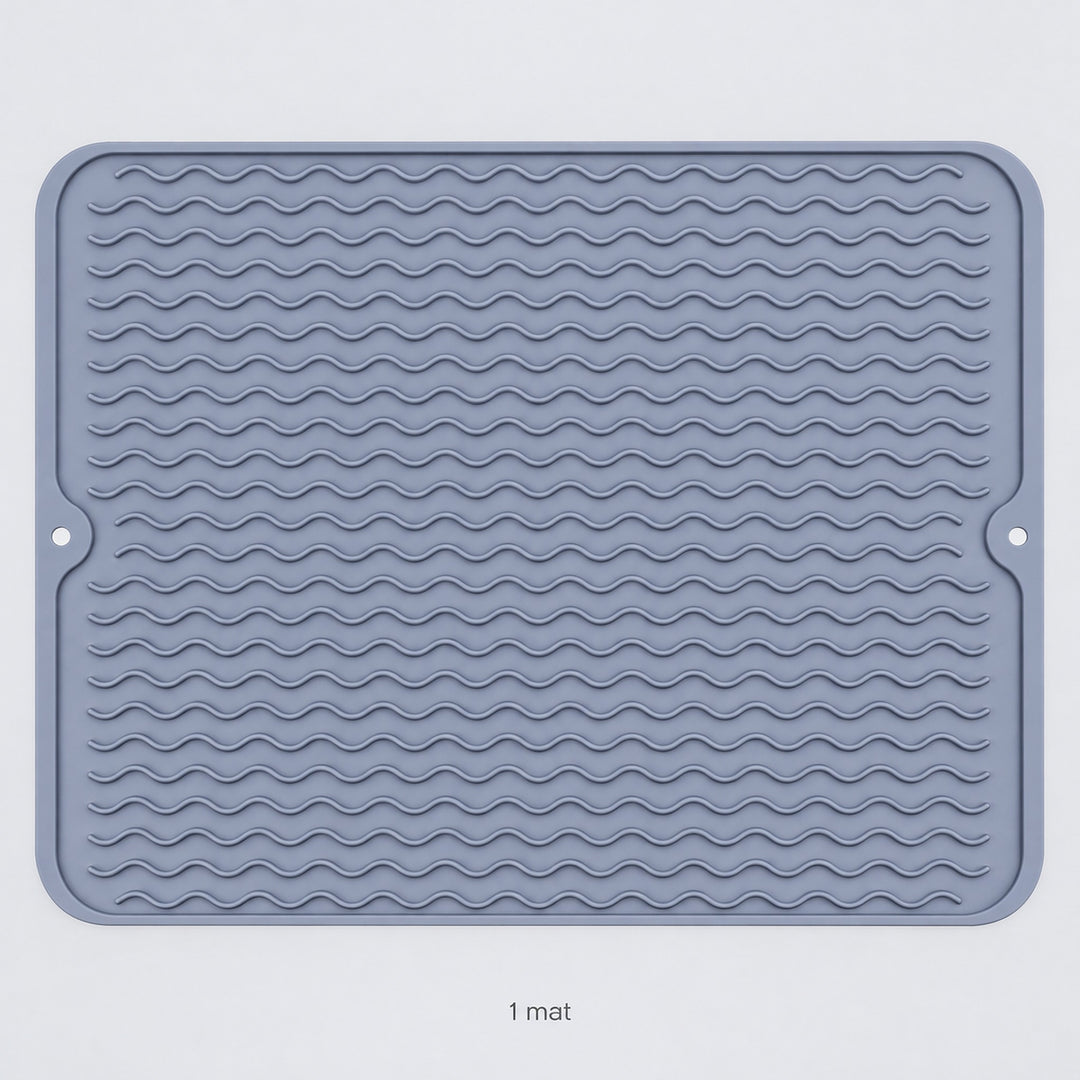 One 40 x 30 cm gray silicone dish drying mat.