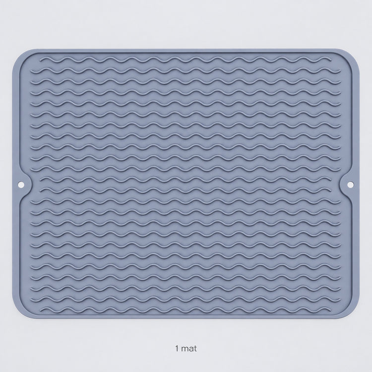 One 40 x 30 cm gray silicone dish drying mat.