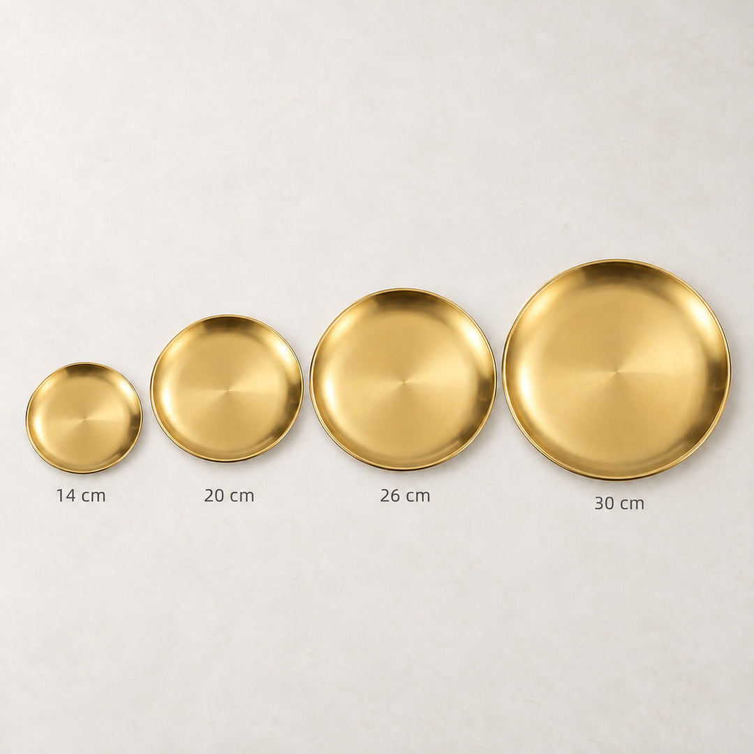 Four separately sold gold plate diameters shown side by side: 14, 20, 26 and 30 cm.