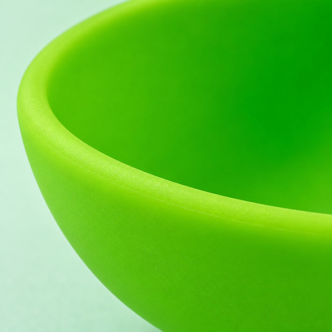 Close-up of the matte silicone rim and wall.