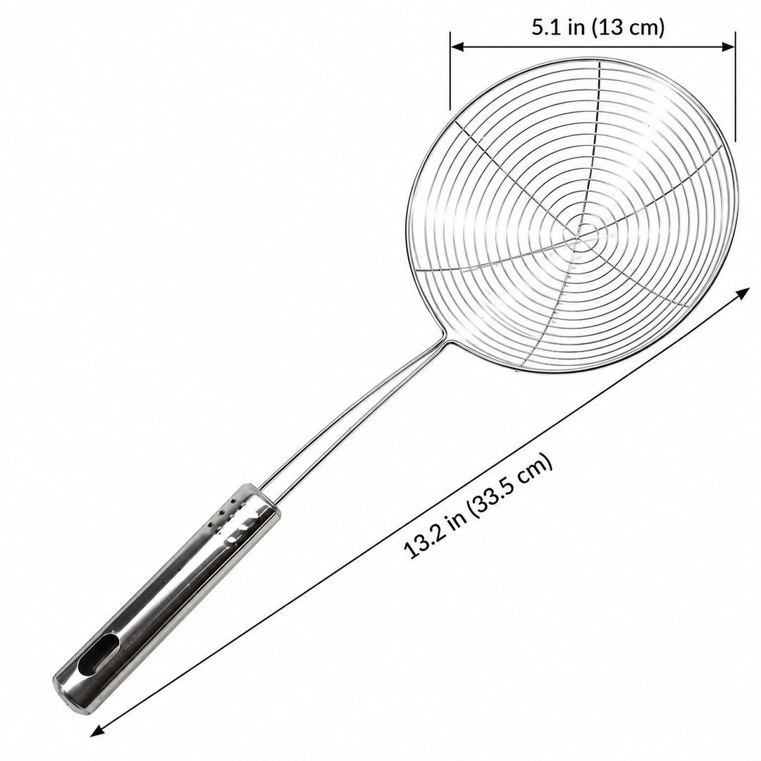 Medium skimmer: 33.5 cm overall length and 13 cm basket width.