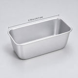14.7 cm long loaf pan with a discreet 5.79-inch length guide.