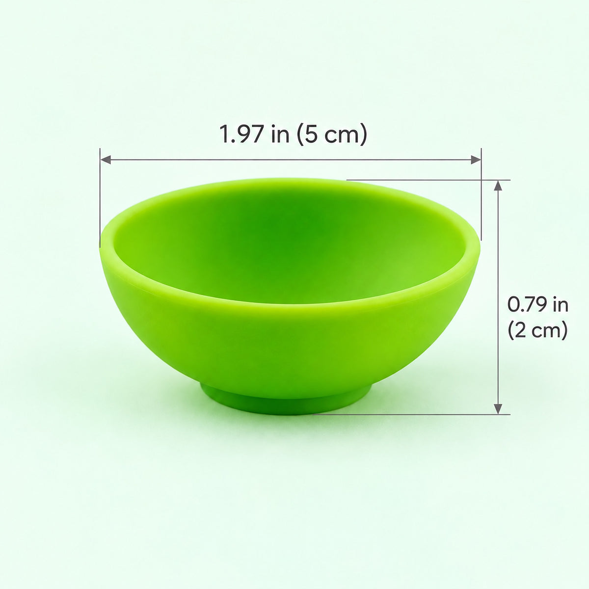 Mini bowl measuring 1.97 in (5 cm) wide and 0.79 in (2 cm) high.