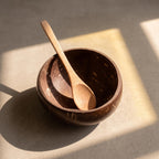 Coconut Shell Bowls with Wooden Spoons for Poke Ramen Rice