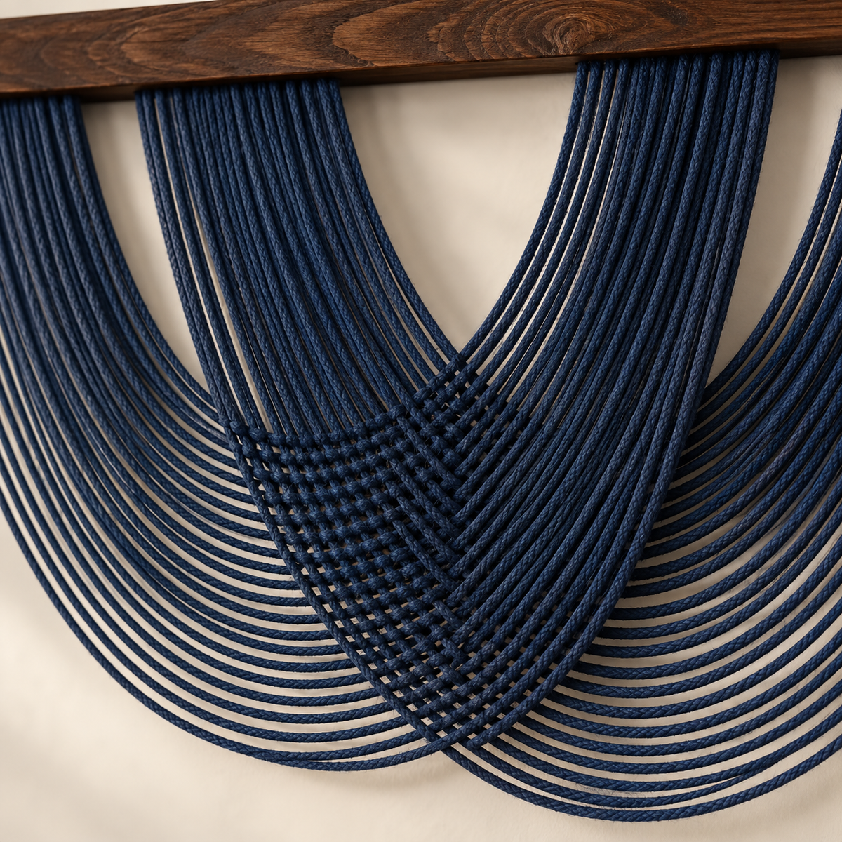 Macro of the indigo cords interlacing into the diamond lattice