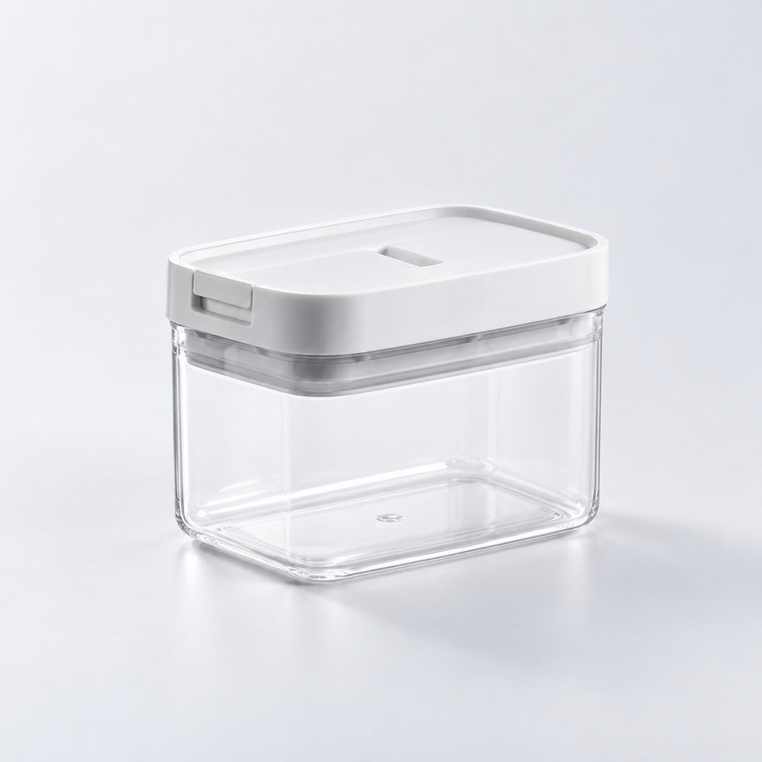 Empty 500 ml clear PP storage container with white lid.