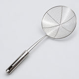 One silver stainless steel wire skimmer, 33.5 x 13 cm.