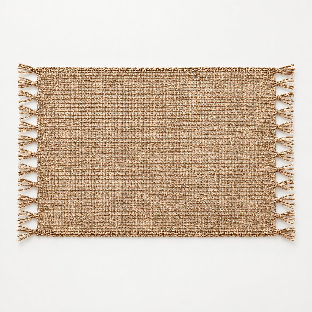 One natural jute placemat, 11.8 x 17.7 inches (30 x 45 cm).