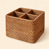 Square four-compartment wicker basket without handle; 18 x 18 x 12 cm.