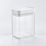 Empty 800 ml clear PP storage container with white lid.