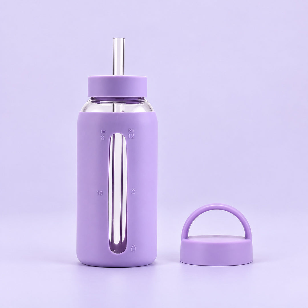Taro Purple 800 ml glass bottle with silicone sleeve, wide straw and spare loop lid.
