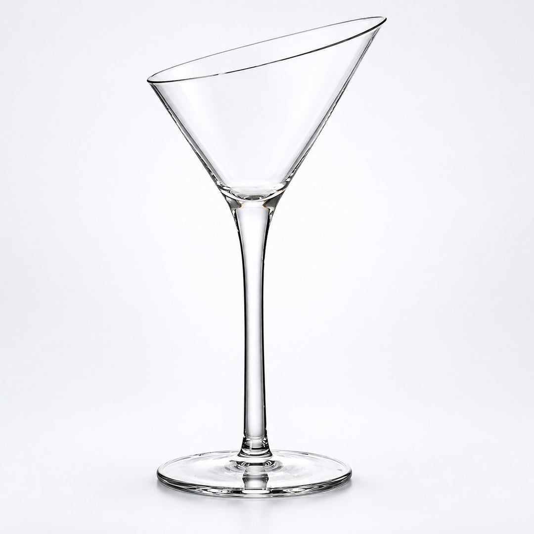 Empty 140 ml slanted-rim cocktail glass.